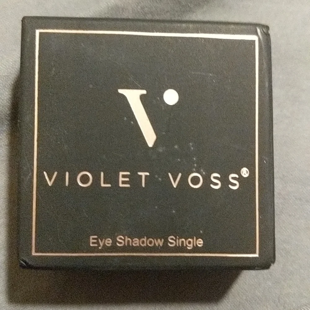 Violet Voss Eyeshadow